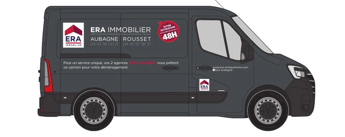 Profil gauche du camion ERA Immobilier avec covering